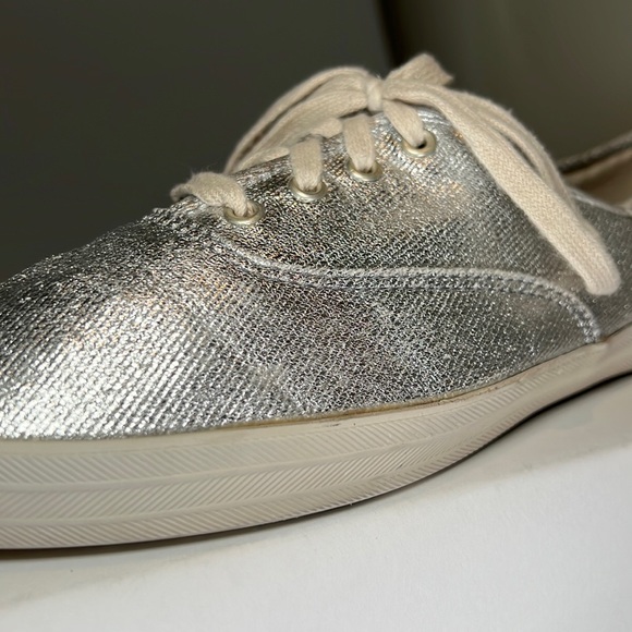 Metallic Silver Keds Champion Sneakers - Size 9 - Womens Classic Keds - Picture 14 of 14
